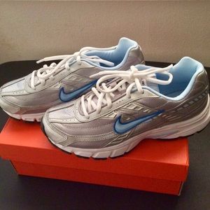 NEW Nike Initiator Women’s Size 6.5